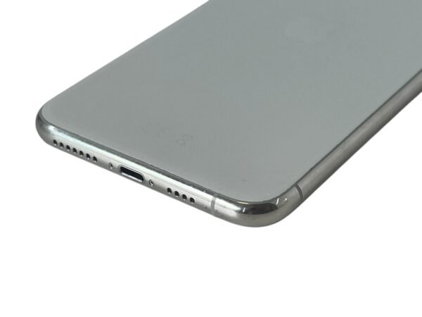 iPhone 11 Pro Max 256GB - Image 11