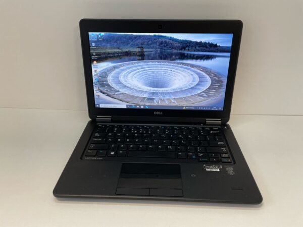 Dell Latitude E7250 - Image 2