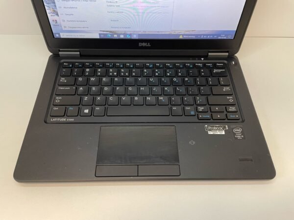 Dell Latitude E7250 - Image 4