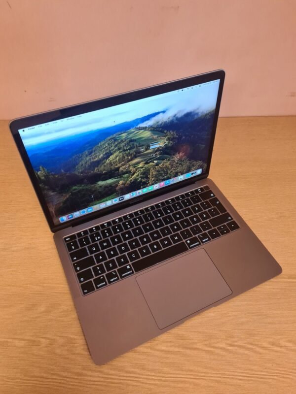 MacBook Air 13″ 2019 Dual-Core Intel Core i5 8GB/256GB - Image 8