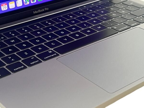 MacBook Pro 13″ TB 2016 Dual-Core Intel Core i5 16GB/512GB - Image 4