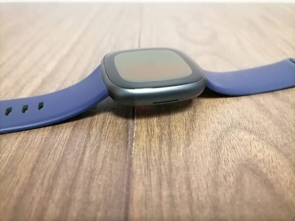 Fitbit Versa 4 - Image 4