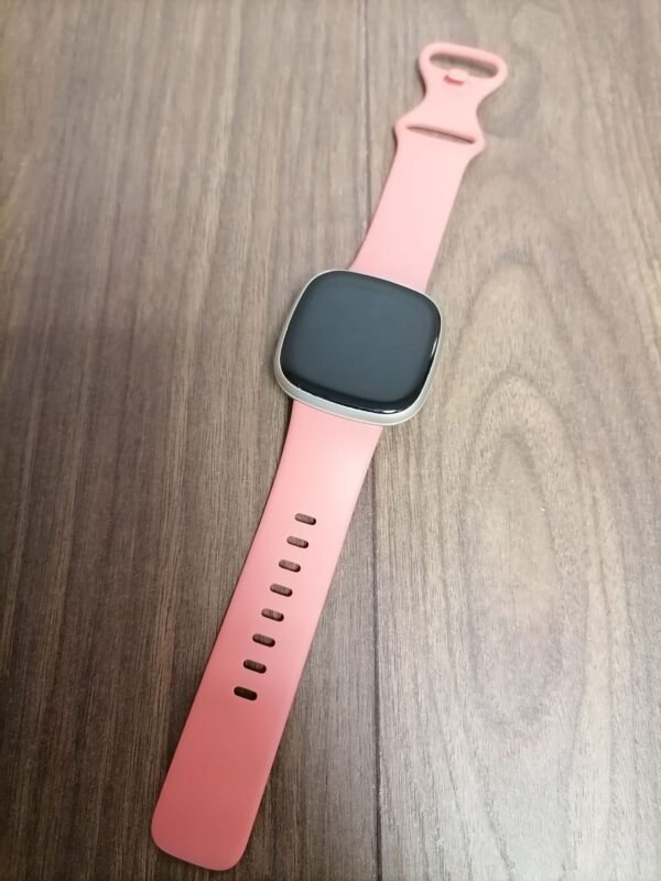 Fitbit Versa 3 - Image 2