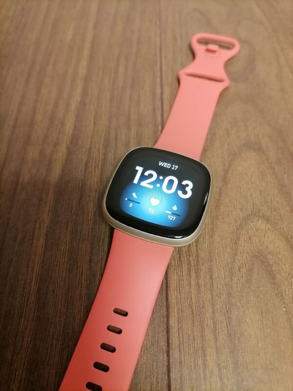 Fitbit Versa 3 - Image 3