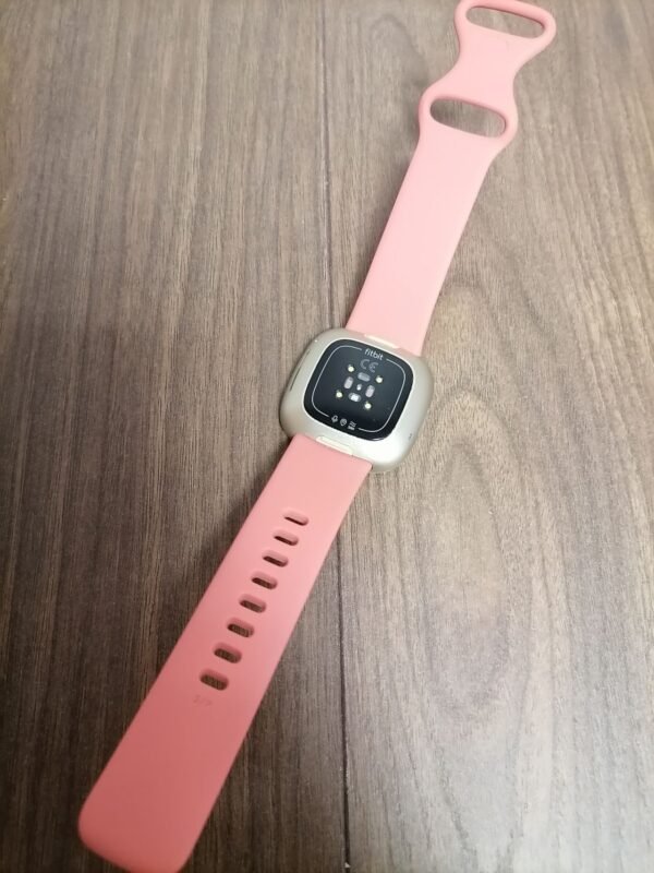 Fitbit Versa 3 - Image 5