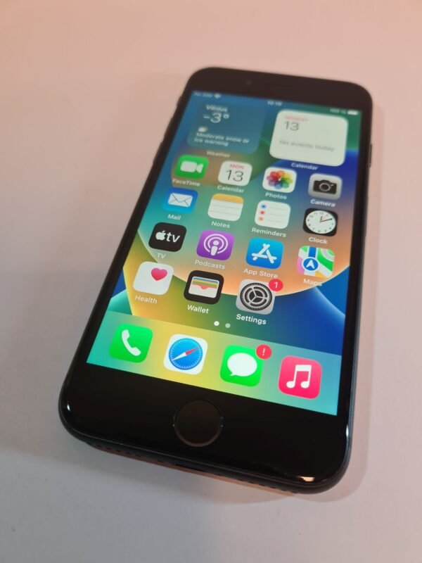 iPhone 8 64GB - Image 3