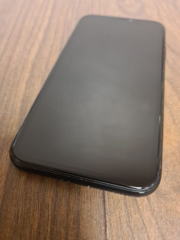 iPhone XR 64GB - Image 2