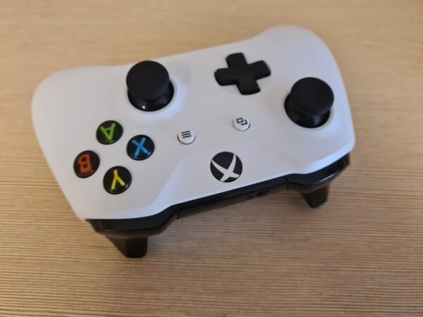 XBOX ONE S 1TB - Image 7