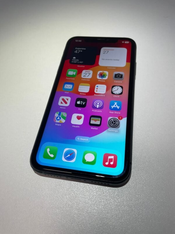 iPhone 11 64GB - Image 2