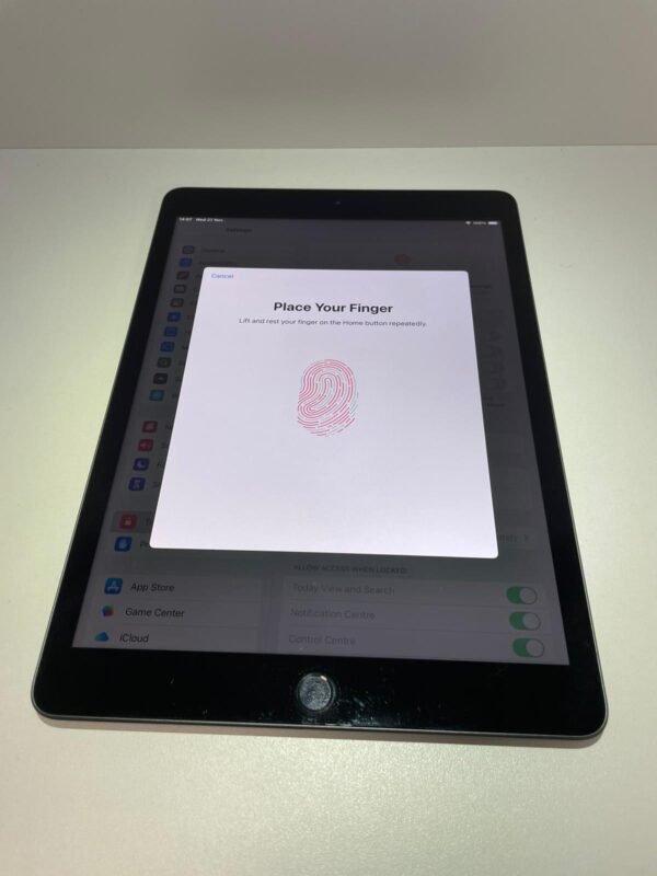 iPad (2020) (8th generation) 128GB - Image 2