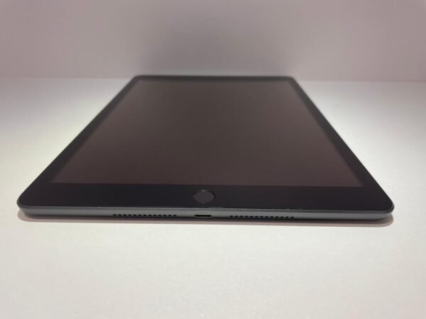 iPad (2020) (8th generation) 128GB - Image 5