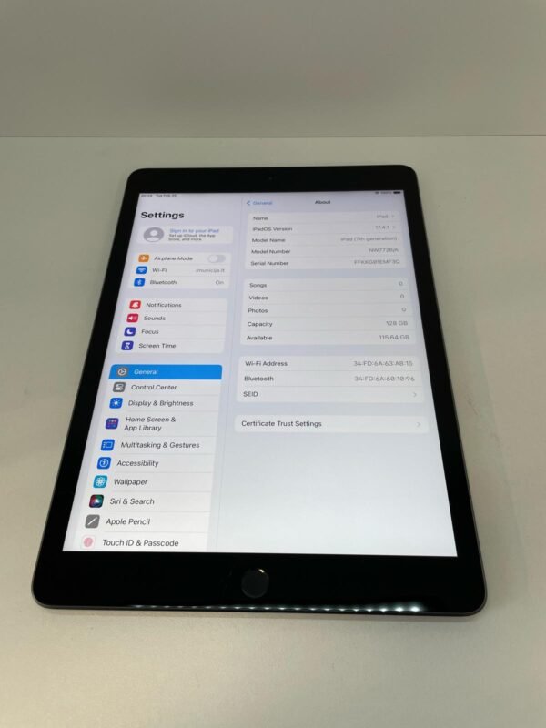 iPad (7th Generation) 128GB - Image 3
