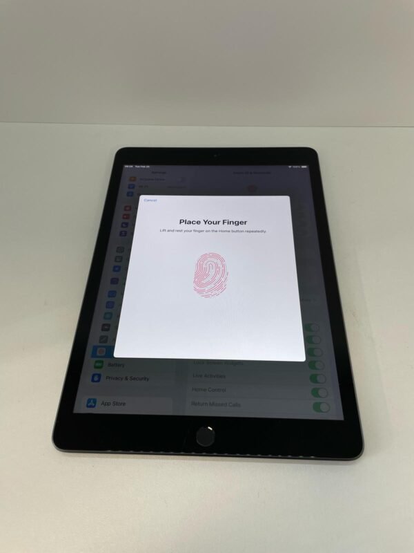 iPad (7th Generation) 128GB - Image 6