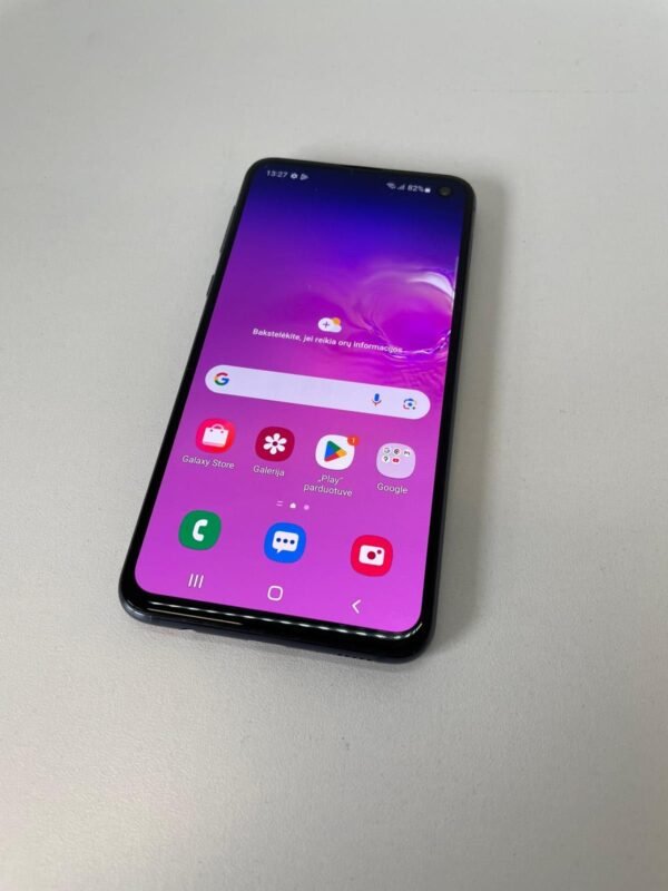 Samsung Galaxy S10e - Image 4