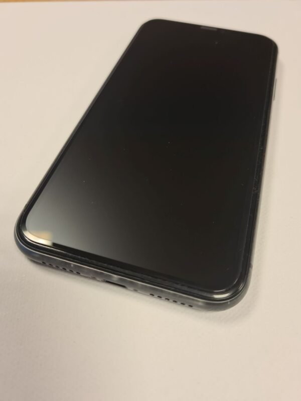 iPhone 11 256GB - Image 2