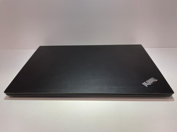 Lenovo ThinkPad E15 - Image 9