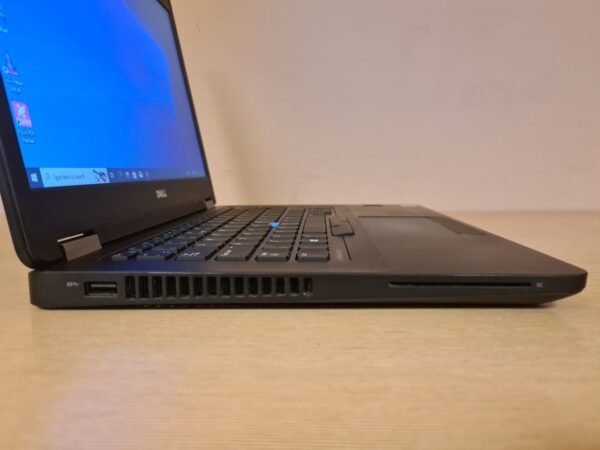 Dell Latitude E5470 - Image 6