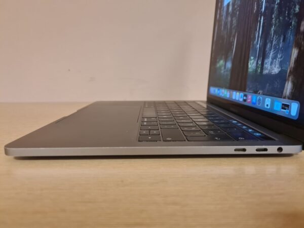 MacBook Pro 13″ TB 2019 Quad-Core Intel Core i5 8GB/256GB - Image 7