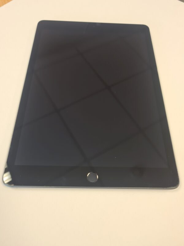 iPad (7th Generation) 128GB - Image 4