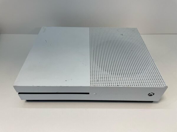 XBOX ONE S 1TB - Image 4