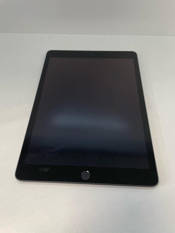 iPad (7th Generation) 32GB - Image 4