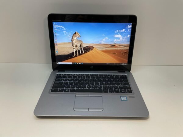 HP EliteBook 820 G4 (TOUCH) - Image 2