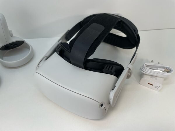 Oculus Quest 2 64GB - Image 3