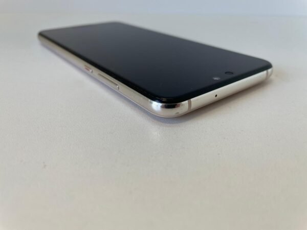 Huawei P20 - Image 8