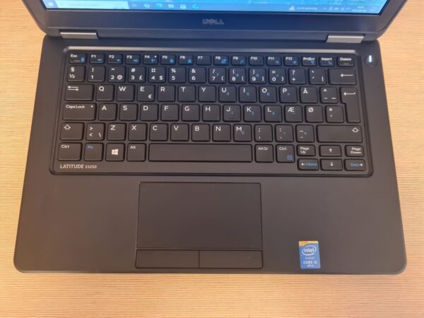 Dell Latitude E5250 - Image 4