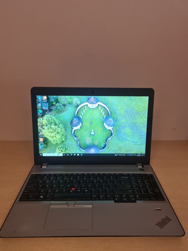Lenovo ThinkPad E570 - Image 3