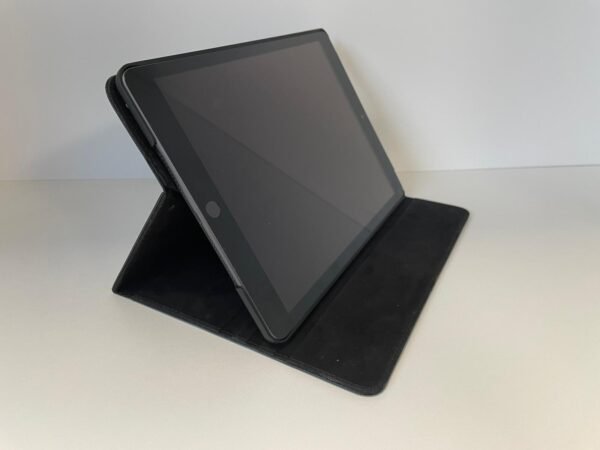 iPad (9th Generation) 64GB - Image 9