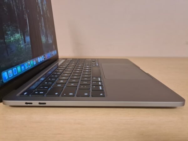 MacBook Pro 13″ TB 2020 Quad-Core Intel Core i7 32GB/512GB - Image 6