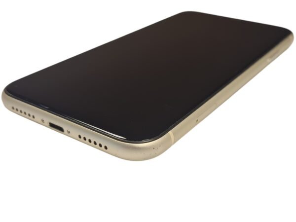 iPhone 11 64GB - Image 6