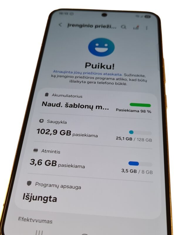 Samsung Galaxy S22 5G - Image 6