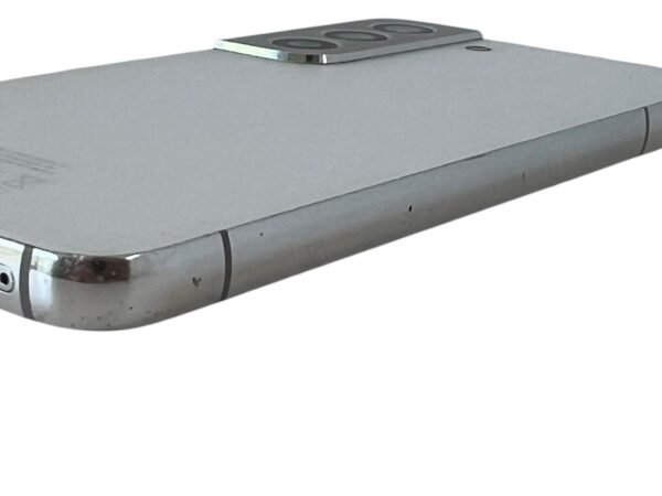 Samsung Galaxy S22 5G - Image 8
