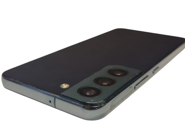 Samsung Galaxy S22 5G - Image 8