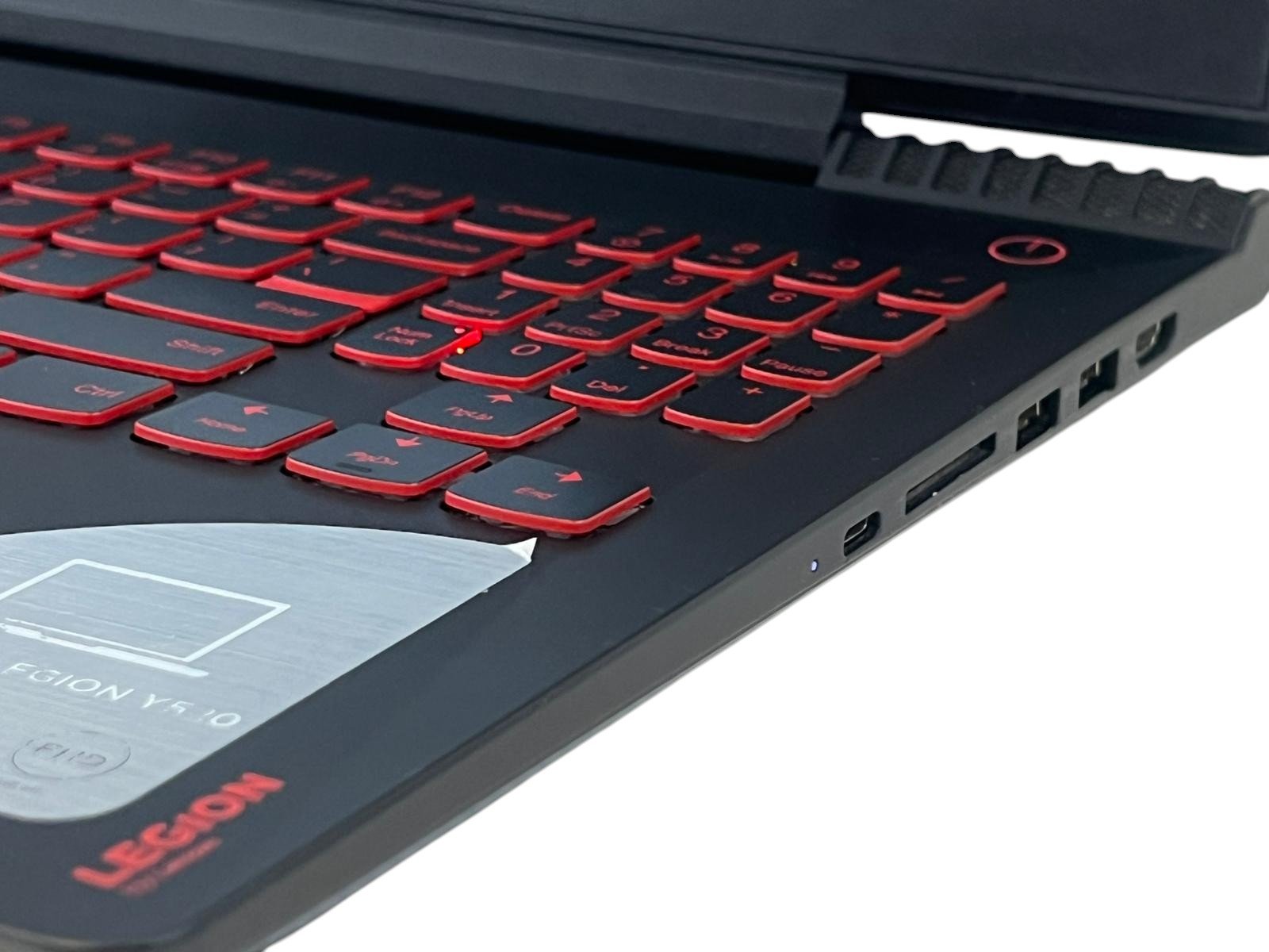 Lenovo Y520 - i5-7300HQ / 16GB RAM / GTX 1050 (4GB) - Image 9