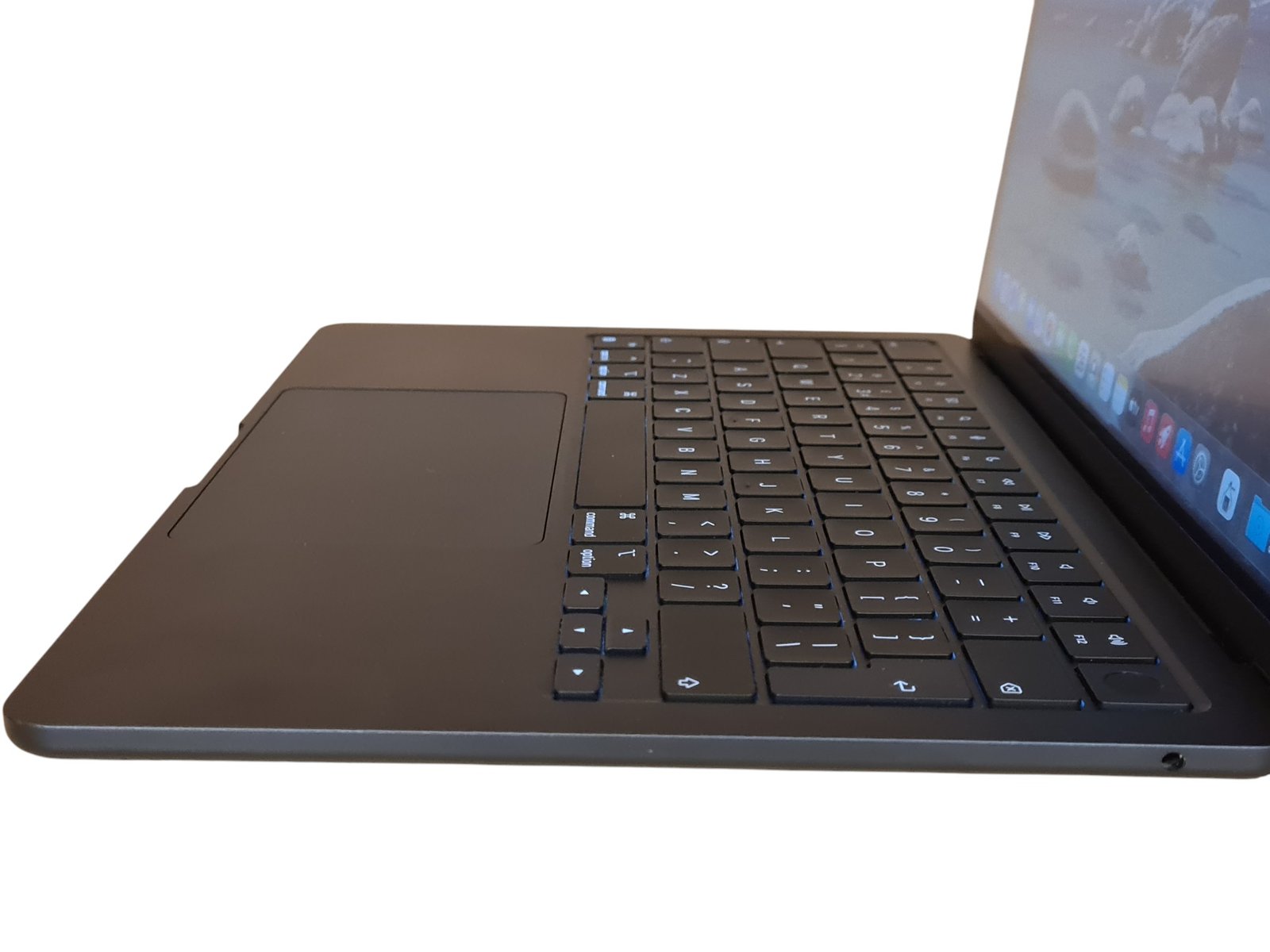 MacBook Air 13" 2022 Apple M2 / 8GB / 256GB SSD - Image 10