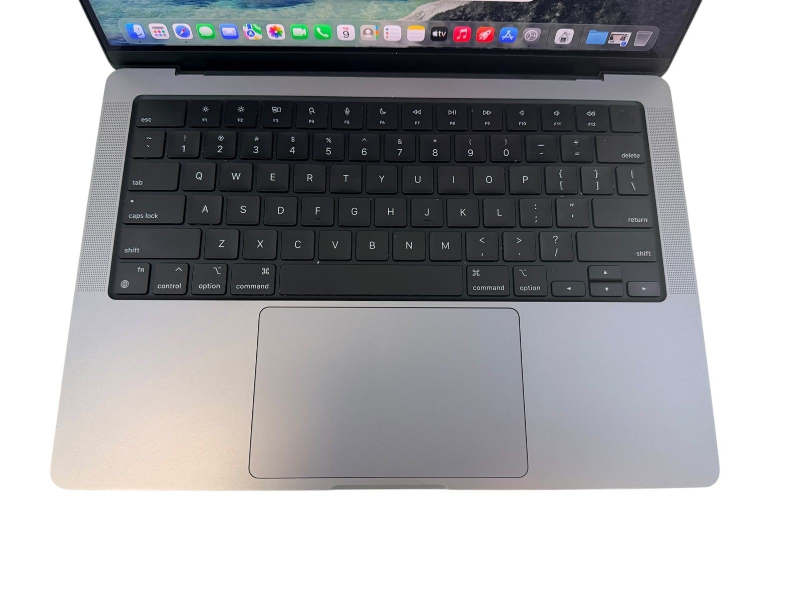 MacBook Pro 14" 2021 Apple M1 Pro / 16GB / 512GB SSD - Image 3