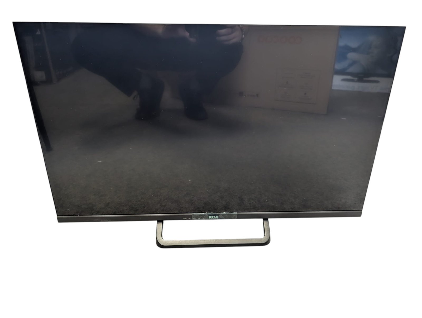 RCA SRG32HQ1C 32" LED HD Google TV - Image 2