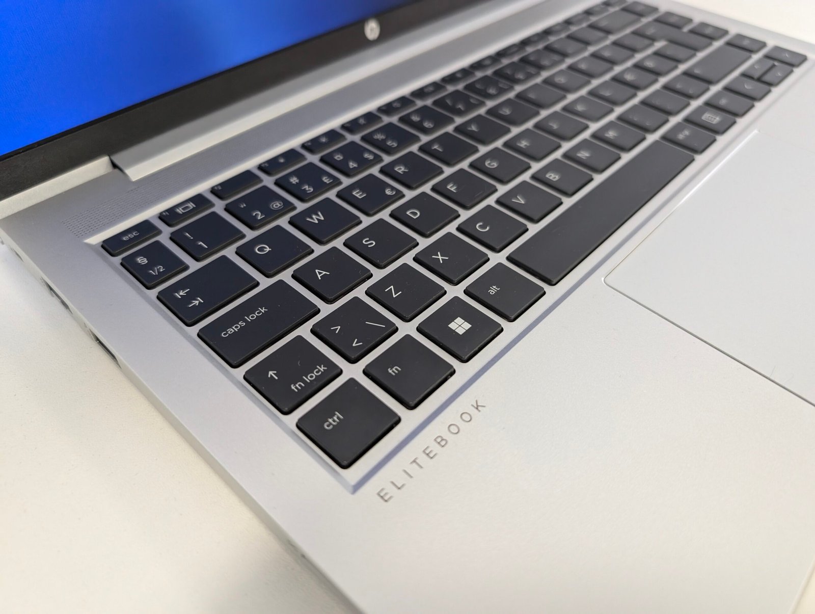 HP EliteBook 645 G9 | Ryzen 5 PRO 5675U | 32 GB RAM | 256 GB SSD | 14″ FHD - Image 3