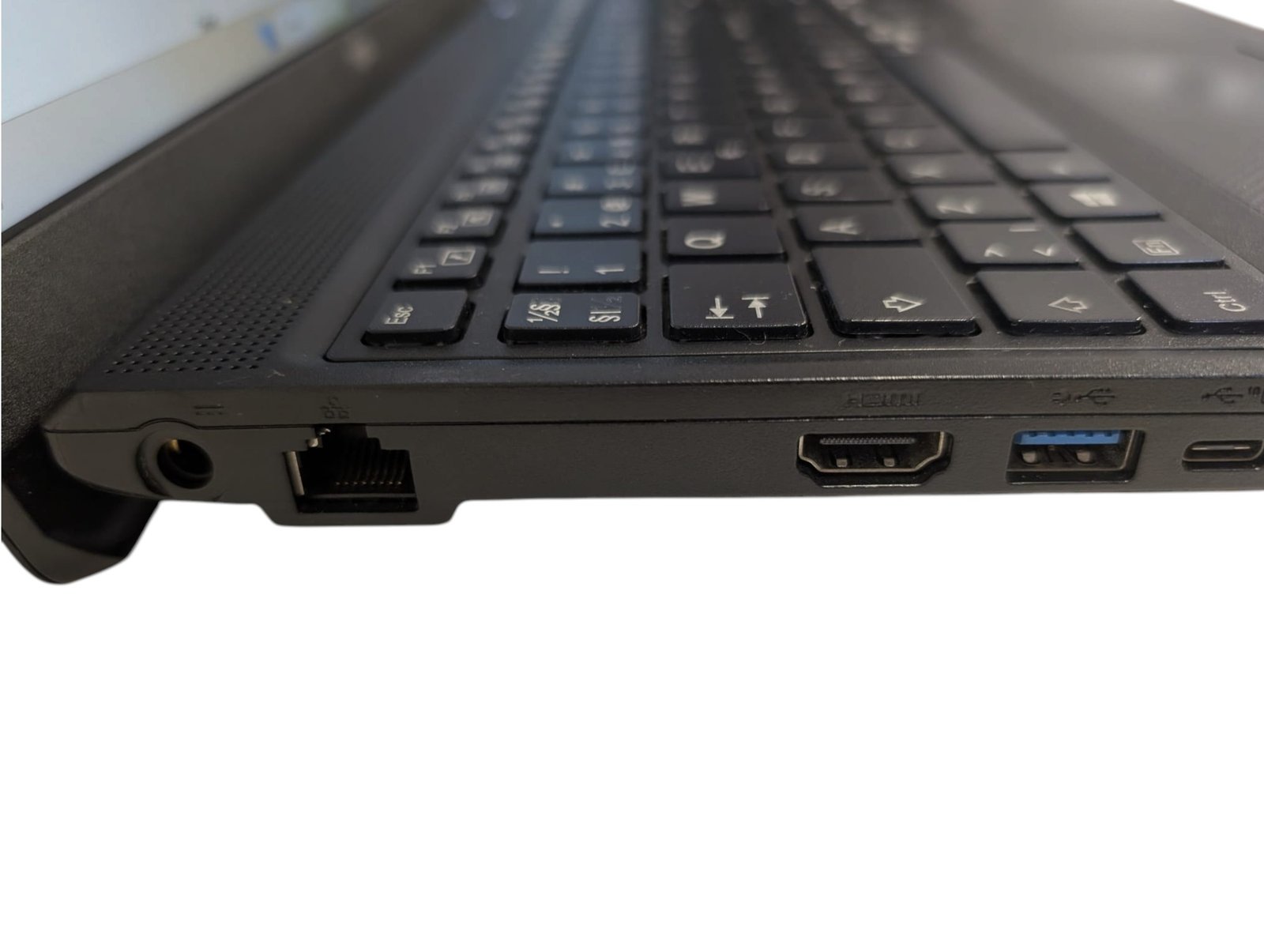 Fujitsu A3511 / i3-1115G4 / 8GB / 256GB SSD / 15.6" FHD - Image 7